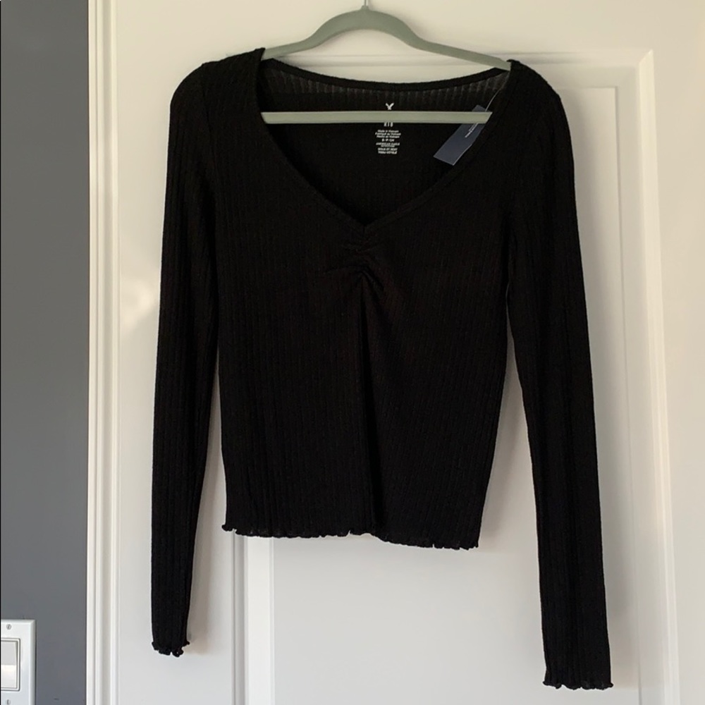 AE: V-neck long sleeve shirt (Size: S)